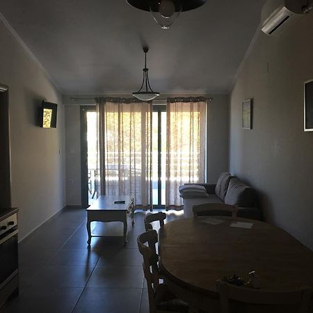 Casa Christabella Appartement Paralia Vrachou Buitenkant foto